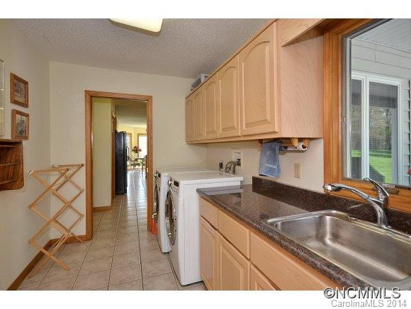 624 Stirrup Downs Lane - Photo 16