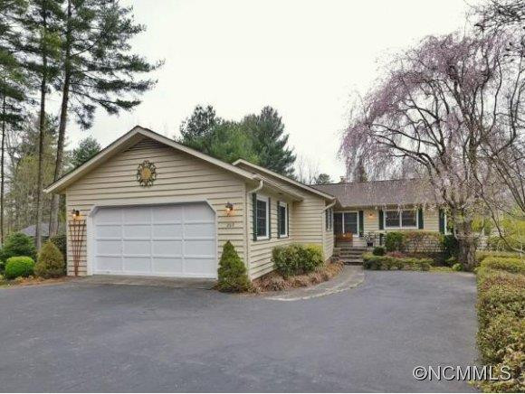 207 MERRIWOOD LANE