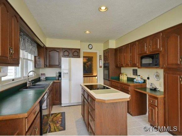 207 MERRIWOOD LANE - Photo 11
