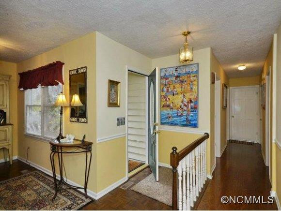 207 MERRIWOOD LANE - Photo 3