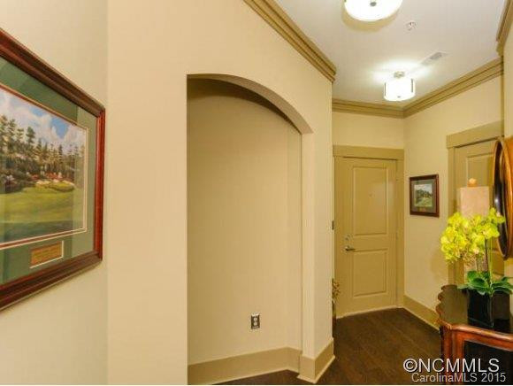5 FARLEIGH, # 305 - Photo 2