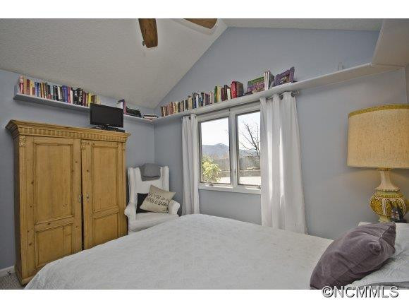 32 Caton Place - Photo 13