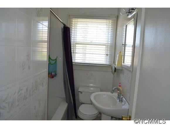 127 Jolly Road - Photo 12