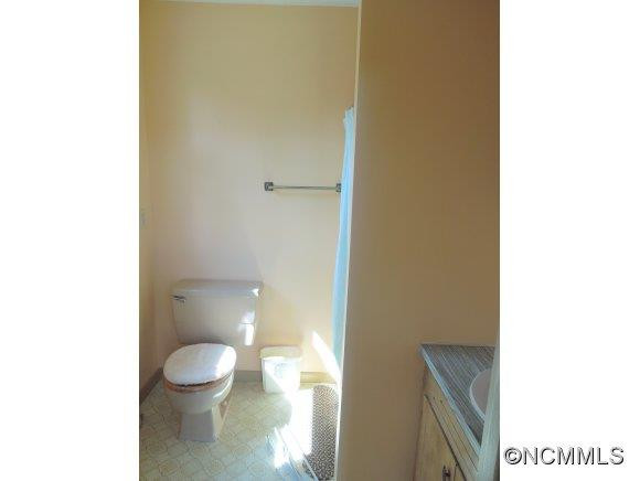 136 Bishop Lane - Photo 9