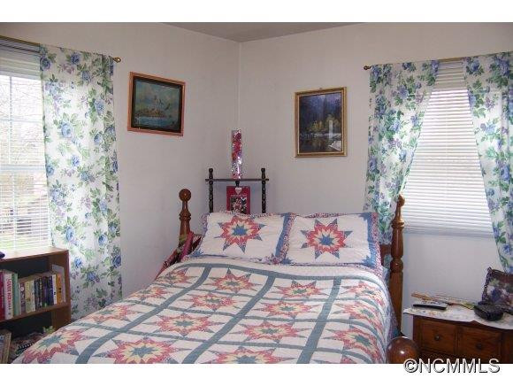 13 Messer Road - Photo 12