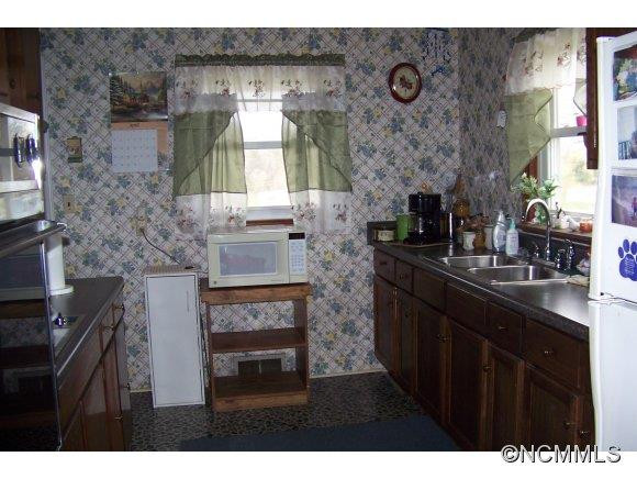 13 Messer Road - Photo 7