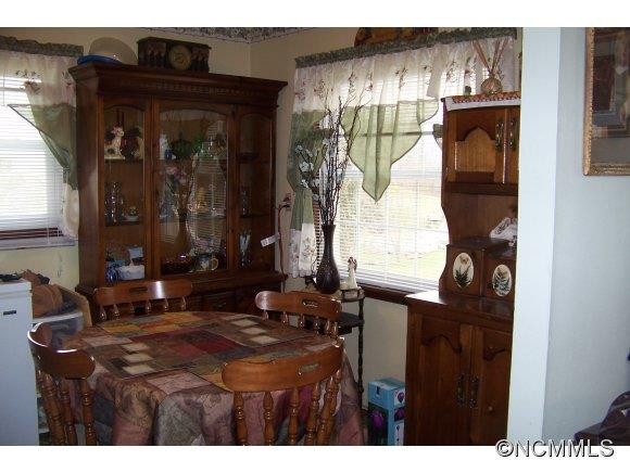 13 Messer Road - Photo 8