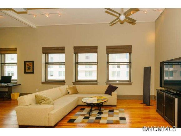 52 Biltmore Avenue, Unit #400 - Photo 4
