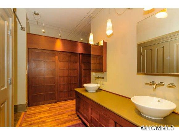 52 Biltmore Avenue, Unit #400 - Photo 10