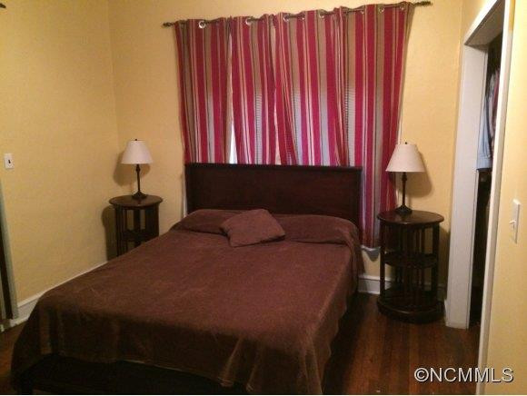213 Spring Street - Photo 4