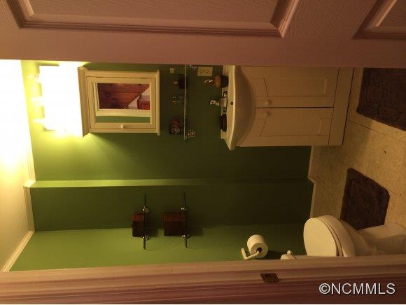 213 Spring Street - Photo 8