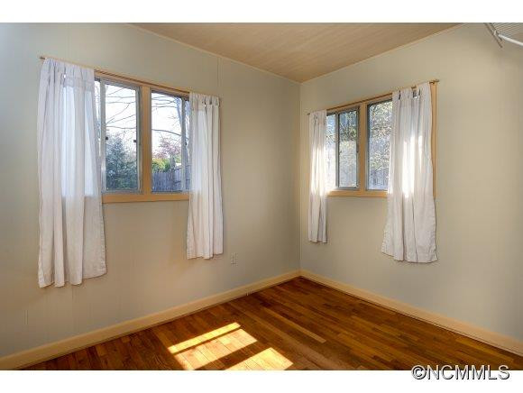 57 Russell Street - Photo 12