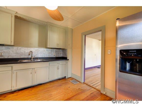 57 Russell Street - Photo 16