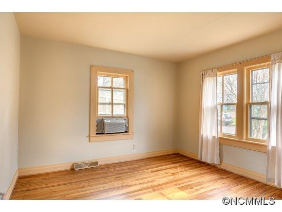 57 Russell Street - Photo 6