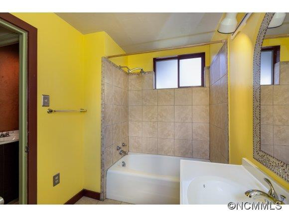 57 Russell Street - Photo 9