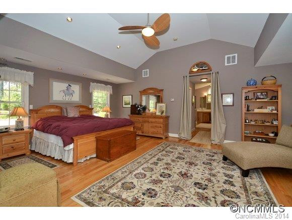 1229 Golden Road - Photo 12