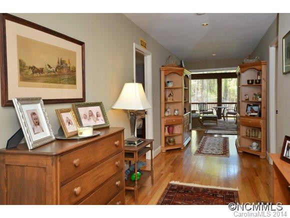 1229 Golden Road - Photo 16