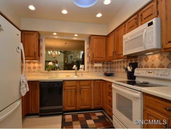 203 CHINQUAPIN OAK LANE - Photo 3