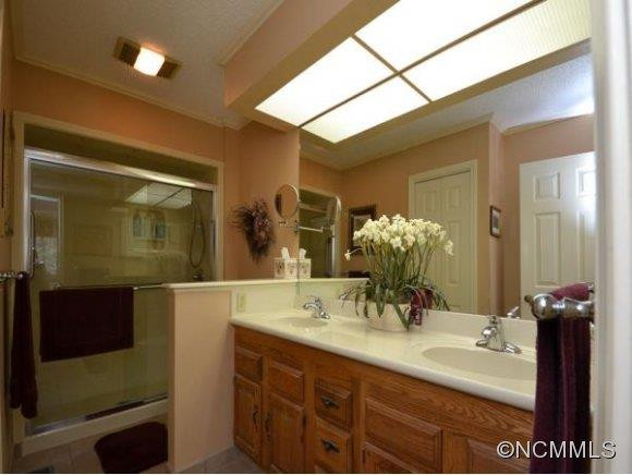 203 CHINQUAPIN OAK LANE - Photo 8