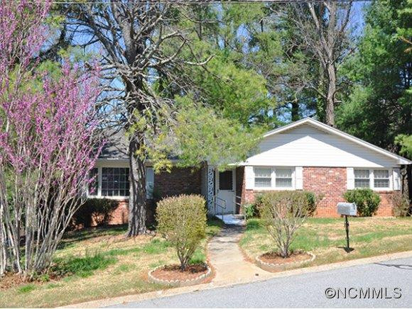 38 Mountainbrook Rd - Photo 2