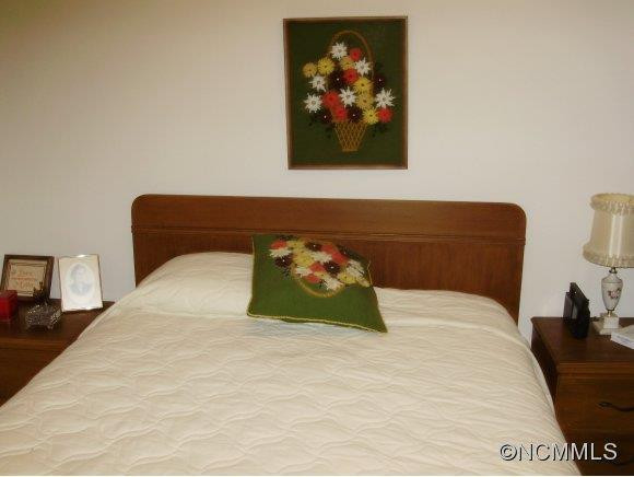 606 Hebron Road - Photo 6