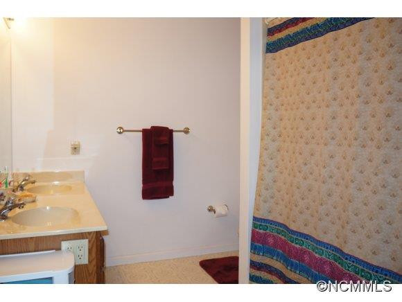 18 Laurel Hill Drive - Photo 12