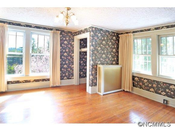 135 Woodbyne Lane - Photo 11