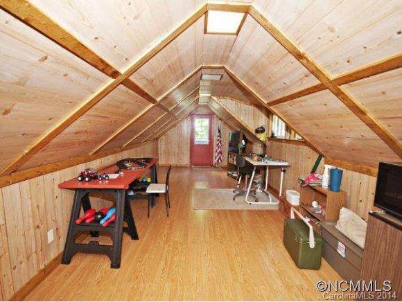 223 FAIRWAY HILLS DRIVE - Photo 3
