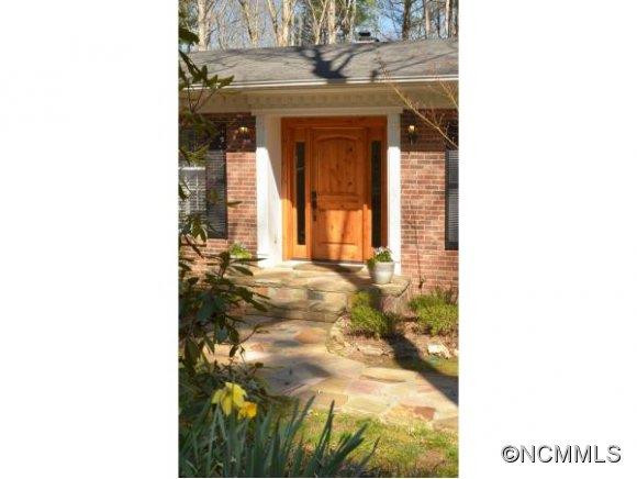 23 GLEN COVE ROAD - Photo 2