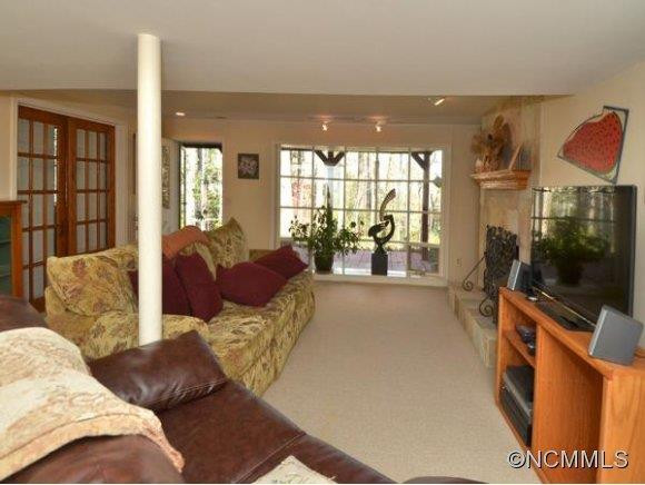 23 GLEN COVE ROAD - Photo 14