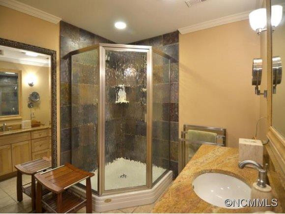 23 GLEN COVE ROAD - Photo 16
