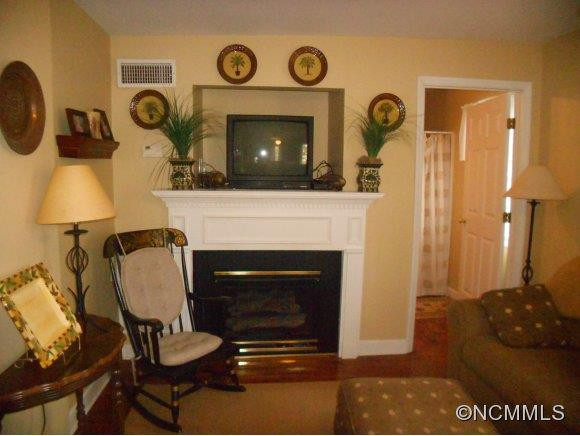 411 Tryon Bay Circle - Photo 2