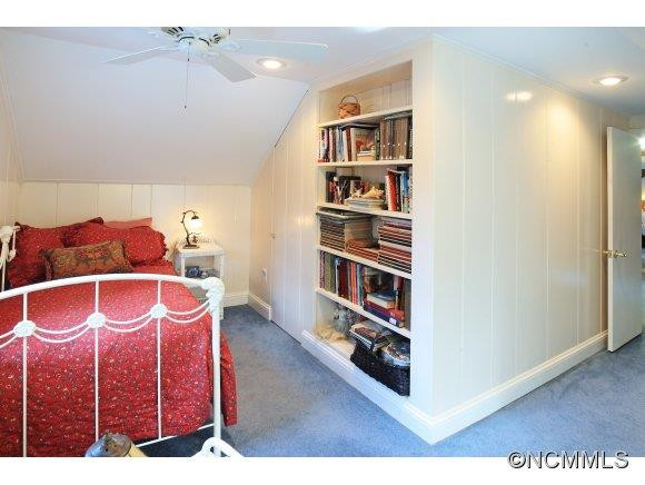 113 Laurelhurst - Photo 13