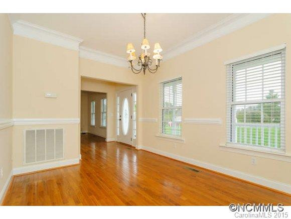 54 Pinerose Drive - Photo 4