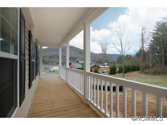 11 Small Mountain Drive - Photo 2