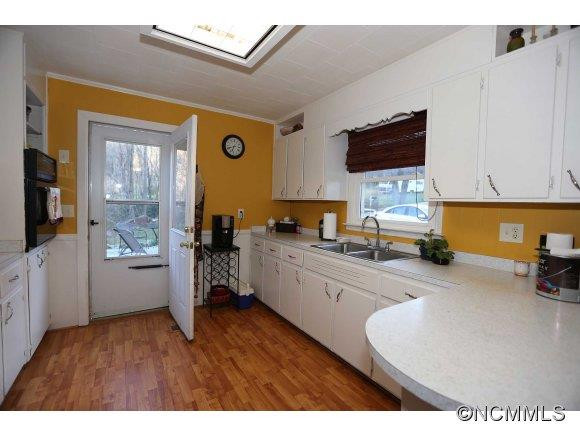 54 Quinlan Drive - Photo 3