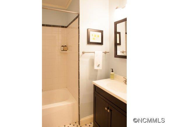 29 Eastview Drive - Photo 4