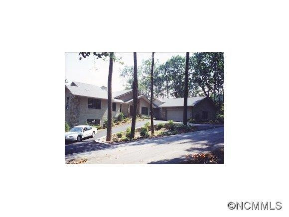 104 Tall Oak Lane
