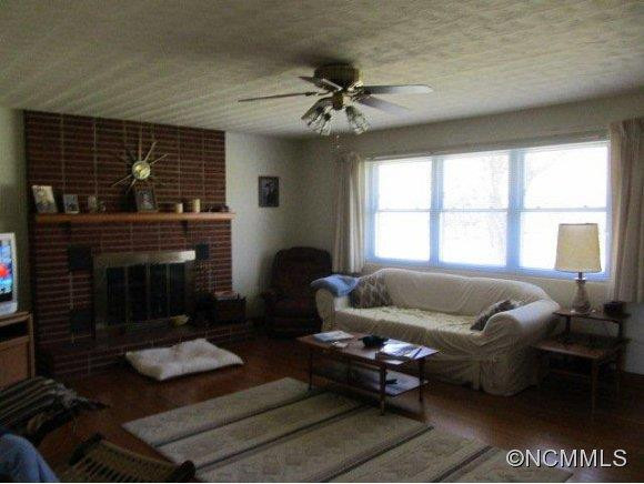 7991 Boylston Hwy - Photo 4