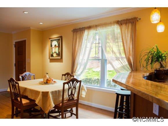 143 White Pine Drive - Photo 2