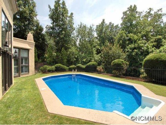 2 TRAIL RIDGE RD - Photo 4