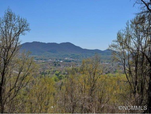 418 WINDSWEPT DRIVE - Photo 2