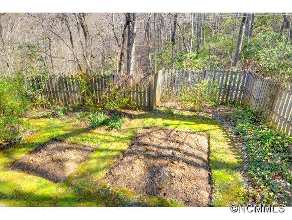 64 Buck Ridge Road - Photo 2