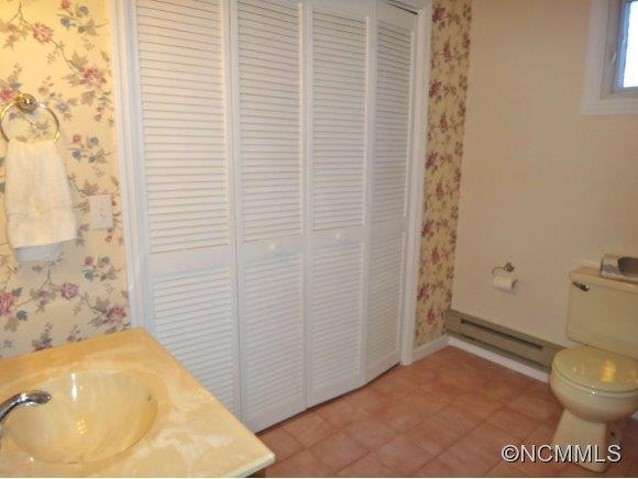 18 Gail Dr - Photo 14