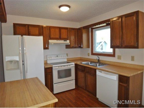 18 Gail Dr - Photo 4