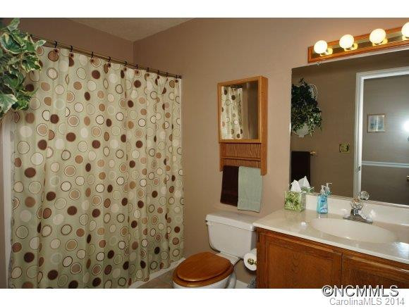 50 SKY LAKE DRIVE - Photo 11