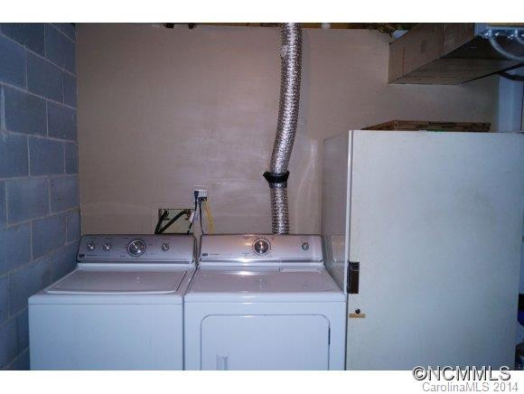 50 SKY LAKE DRIVE - Photo 23