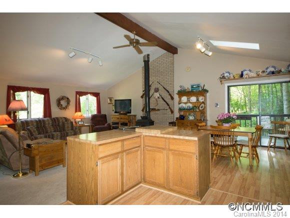 50 SKY LAKE DRIVE - Photo 6