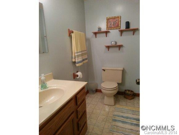 8 Country Lane - Photo 18