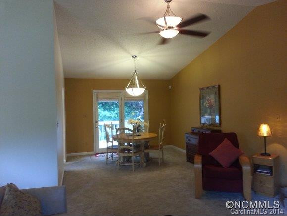 8 Country Lane - Photo 5